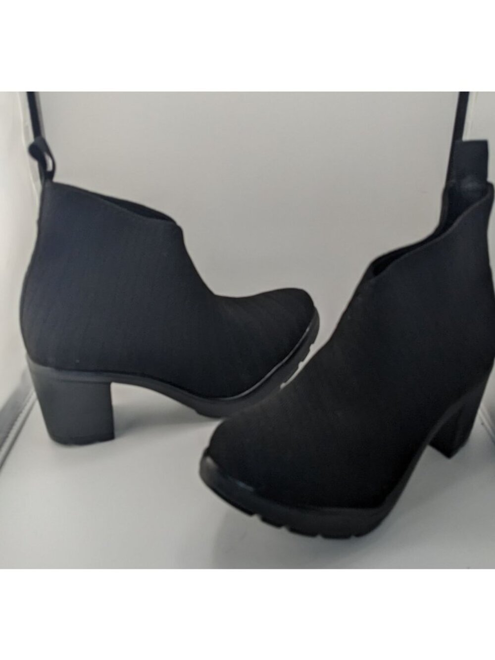 Charleston Shoe Cypress Boot Black Size 8 Textured Heeled Ankle Boots Made In Me